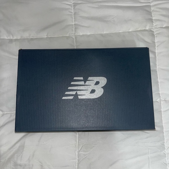 New Balance Sneakers - Picture 3 of 7